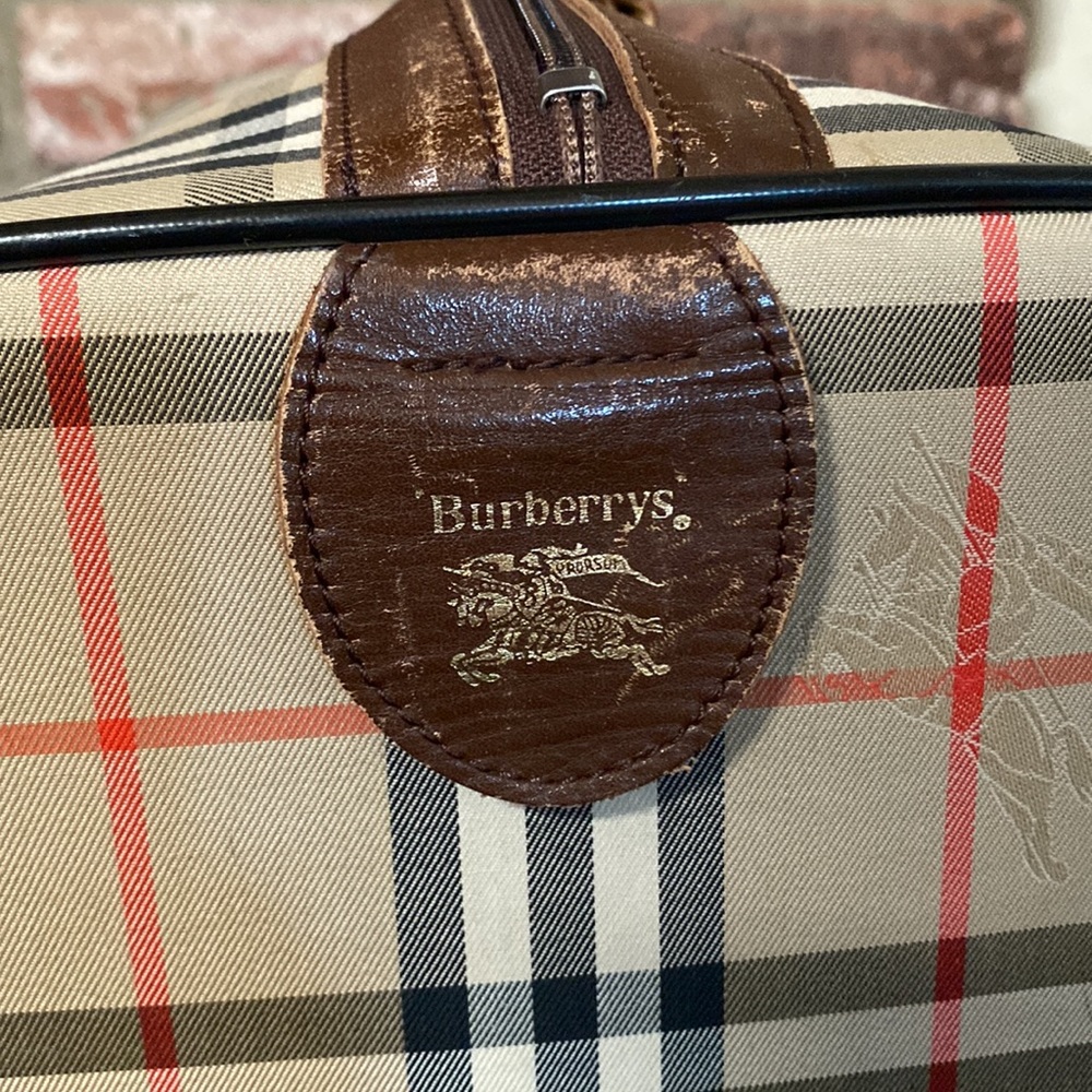 VINTAGE Burberry’s Nova Check Duffle/Travel Bag - Picture 13 of 17